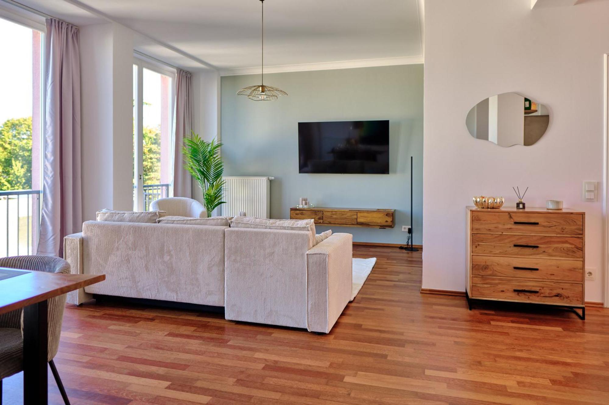 Historisches Deluxe Apartment Im Marianum Нойс Экстерьер фото